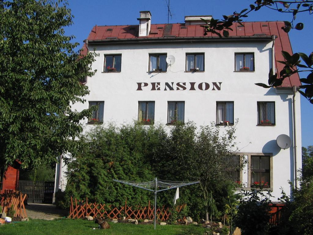 Pension Doctor Dvůr Králové nad Labem Exteriör bild